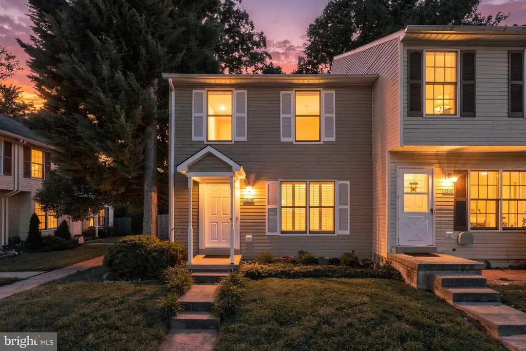 7600 Wood Mist Ln, FALLS CHURCH