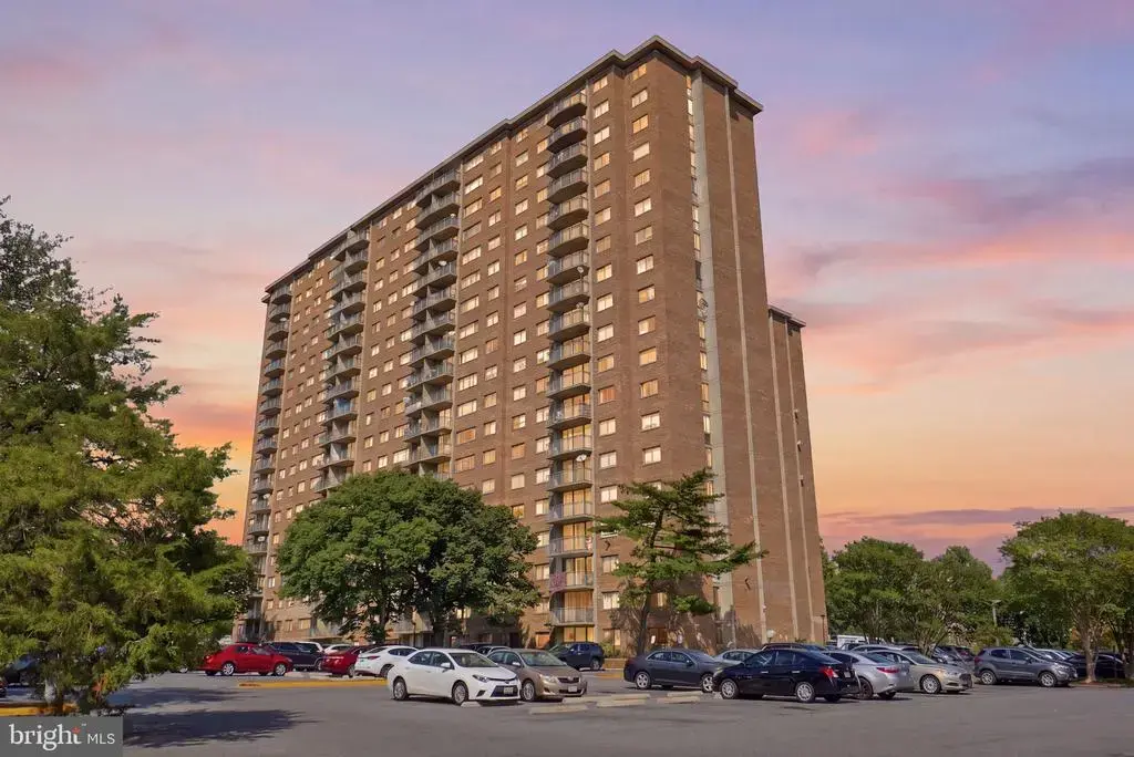 1836 Metzerott Rd #904, HYATTSVILLE