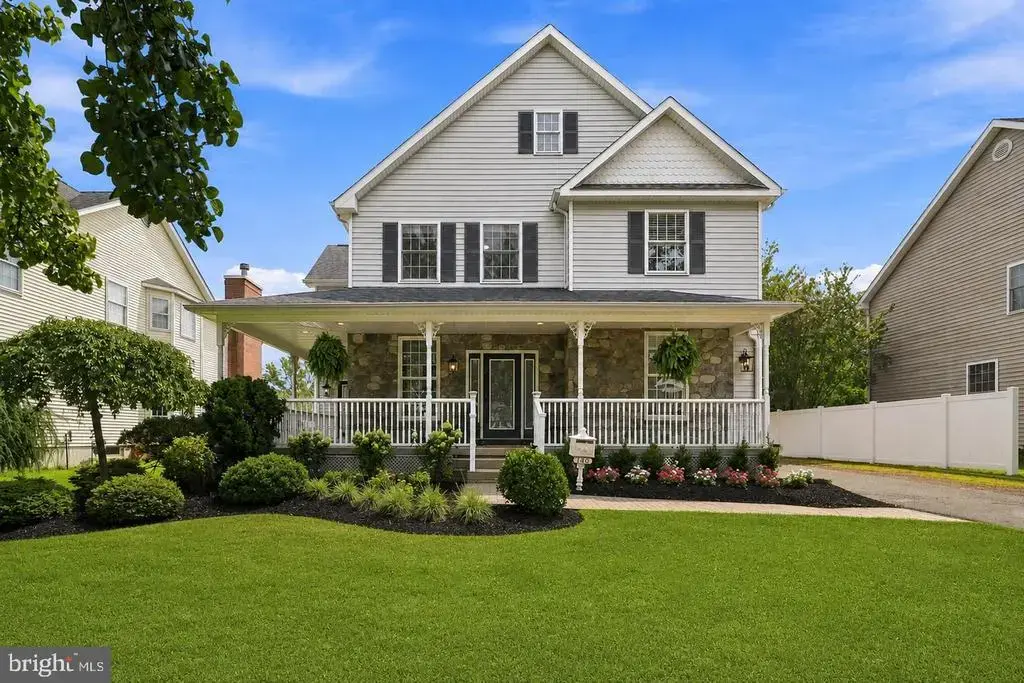 140 Mercer St, HAMILTON