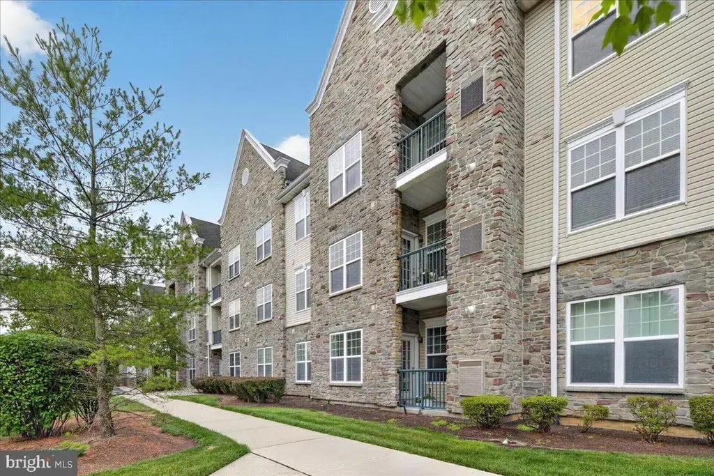 100 Middlesex 100 Middlesex Blvd #313, PLAINSBORO