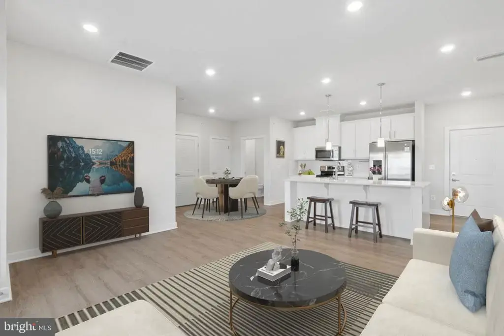 12850 Mosaic Park Way #2-w, HERNDON