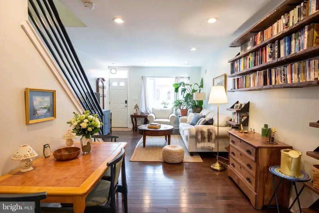 2019 Emily St, PHILADELPHIA