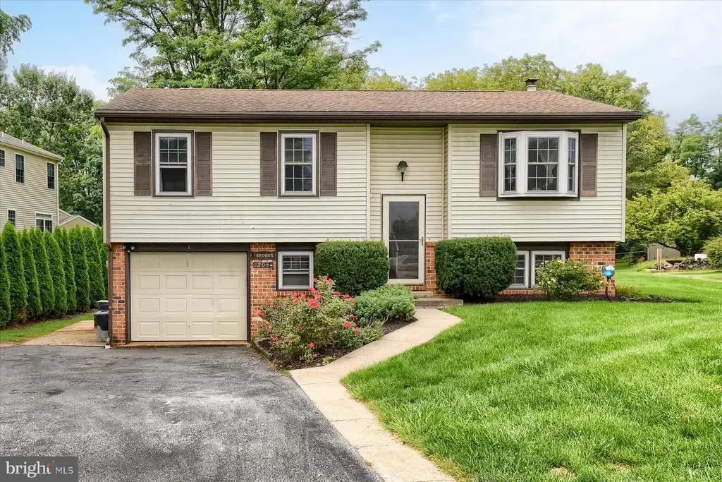205 S Long St, ANNVILLE