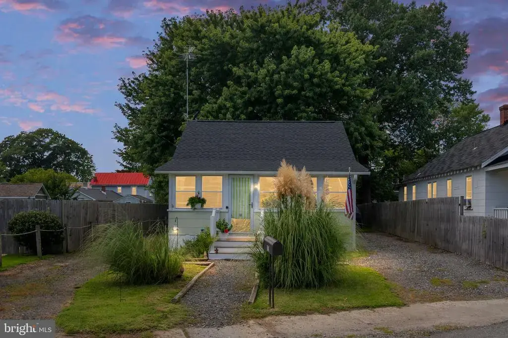 15 Bancroft Ave, COLONIAL BEACH