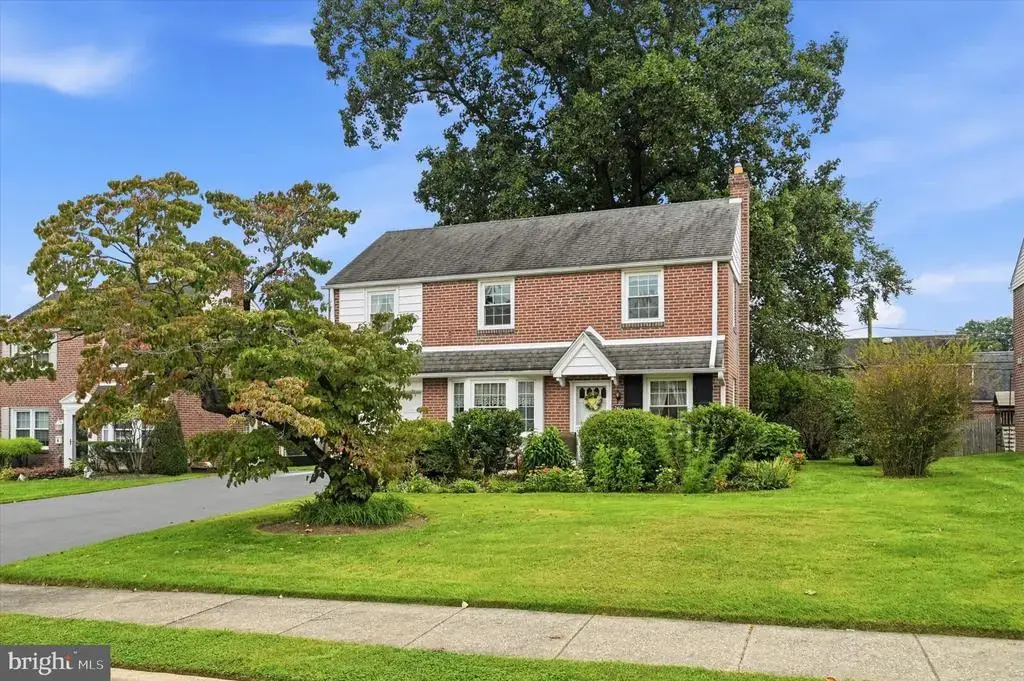 2404 Georgian Ln, BROOMALL
