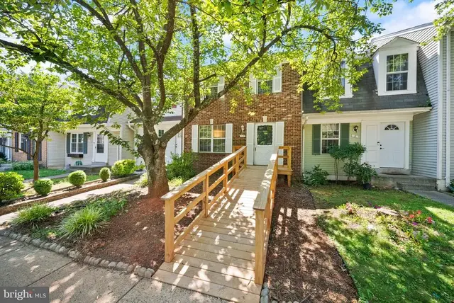 10 Redlin, Sterling