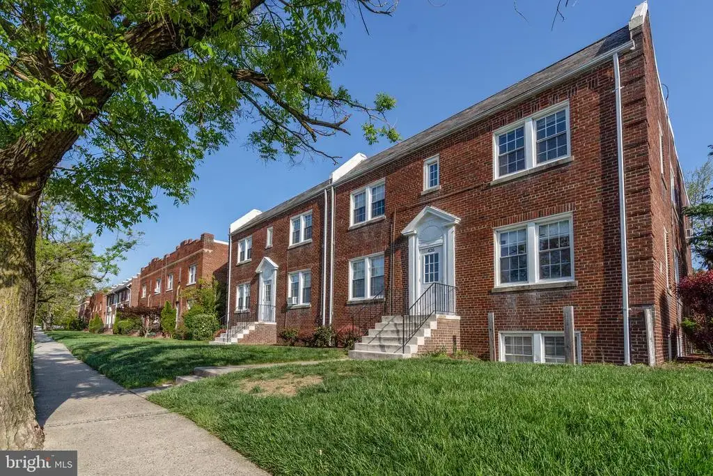426 E Glendale Ave #2, ALEXANDRIA