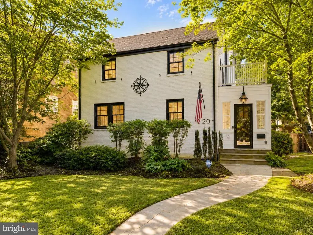 4420 Chesapeake St Nw, WASHINGTON