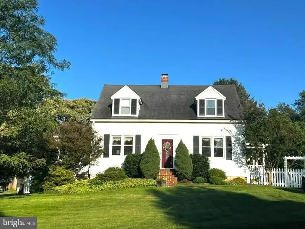 701 Longview Ave, WESTMINSTER