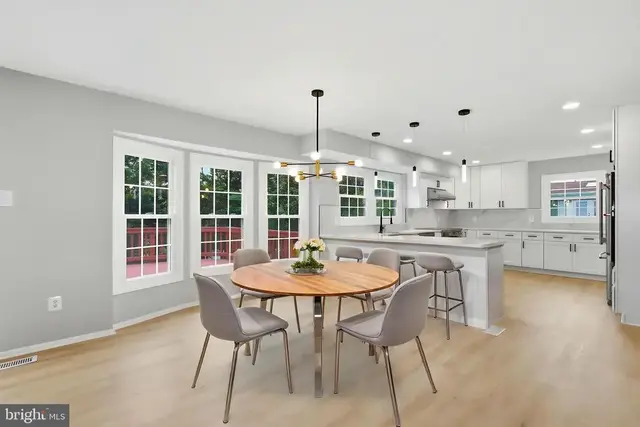 11516 Parsippany Ter, North Potomac