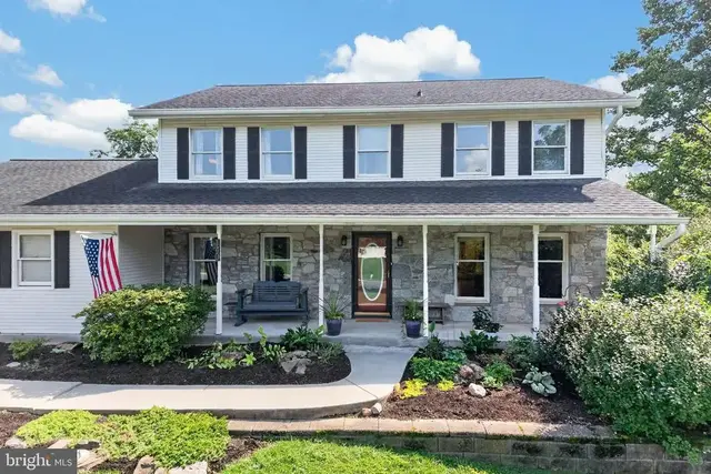 140 Freedom Valley Cir, Coatesville