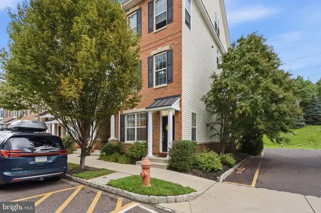 4427 Driftwood Dr #105, Philadelphia