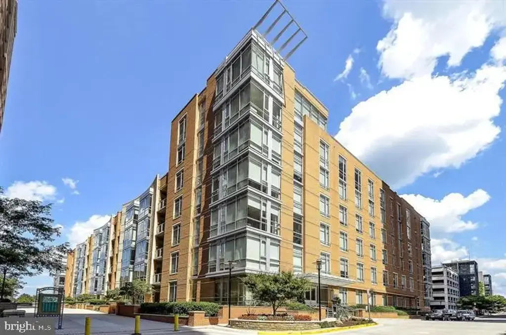 12025 New Dominion Pkwy #321, RESTON