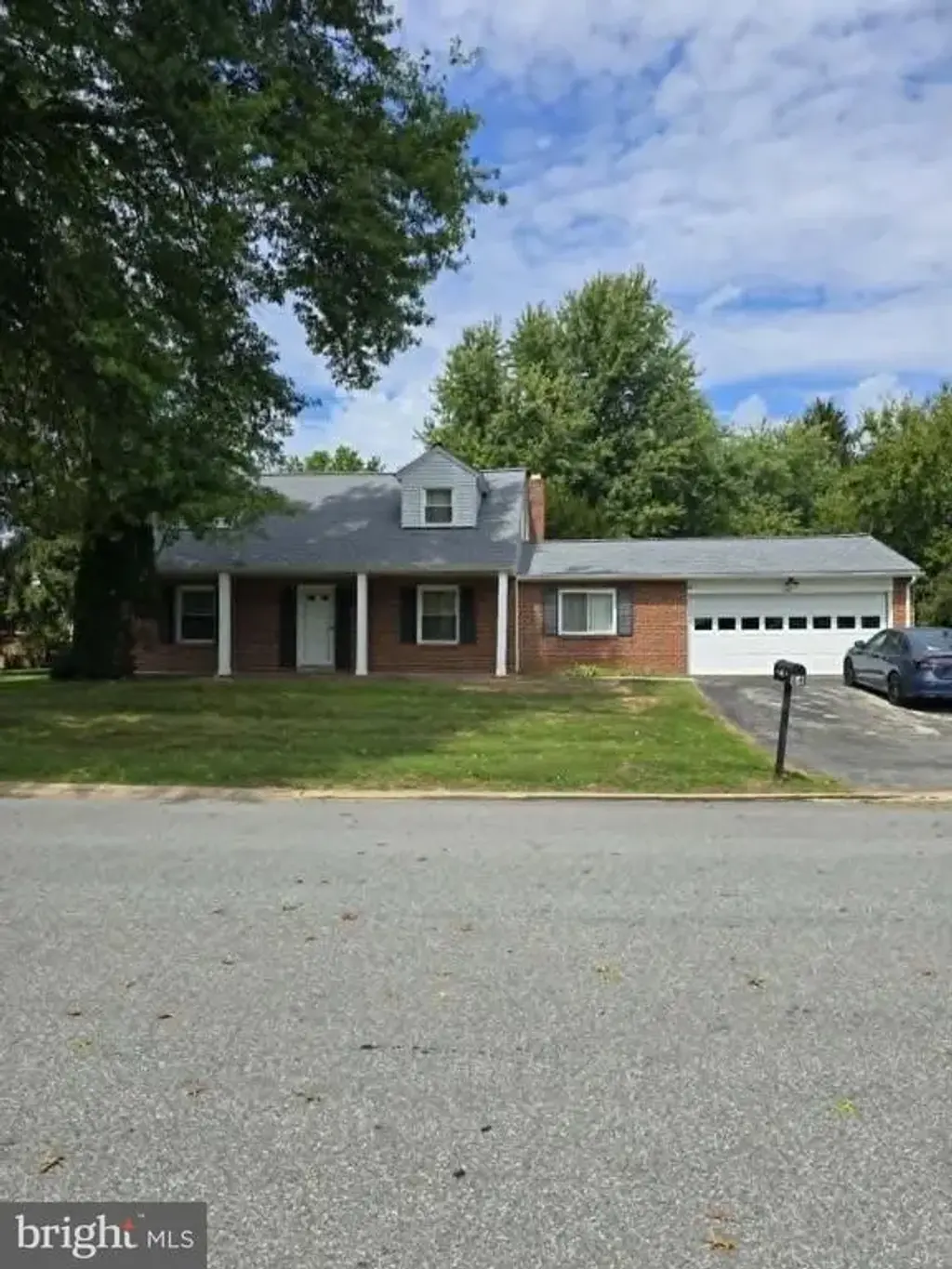 84 Crosswind Dr, SHREWSBURY
