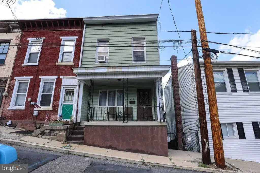 212 W Schuylkill Ave, POTTSVILLE