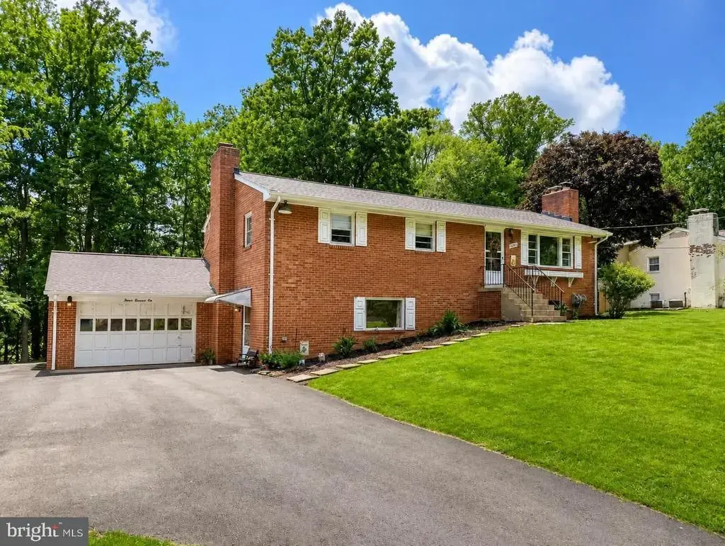 12001 Waples Mill Rd, OAKTON