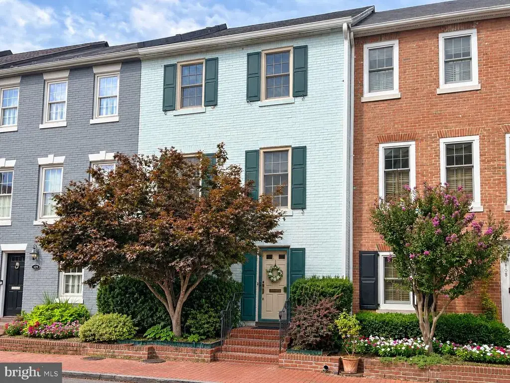 107 Pommander Walk, ALEXANDRIA