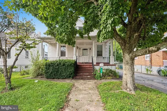 327 Nicholson Rd, Baltimore