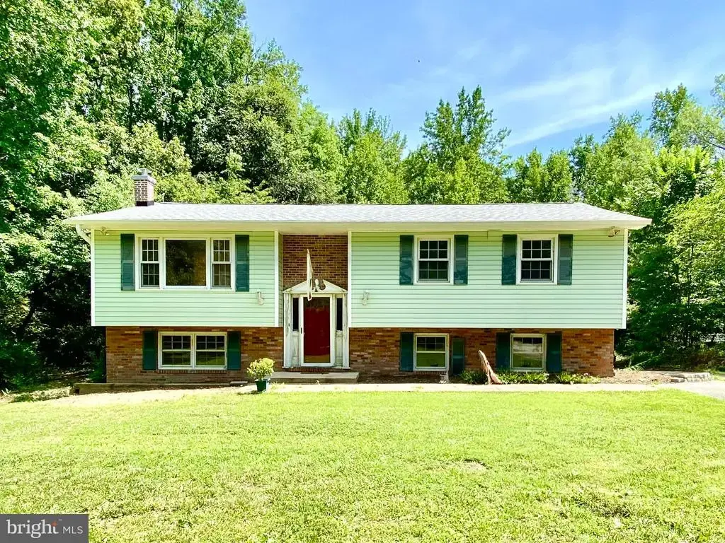 1440 Cedar Ln, LUSBY