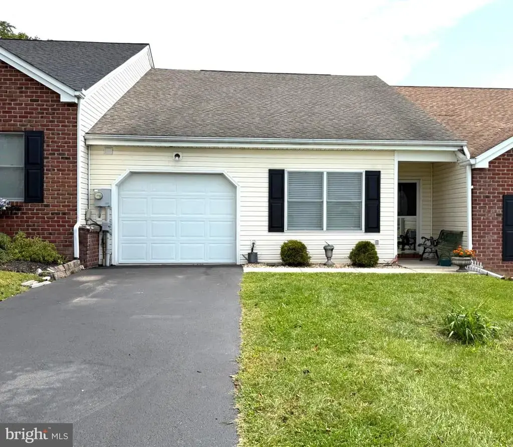 2556 Echo Springs Rd, CHAMBERSBURG