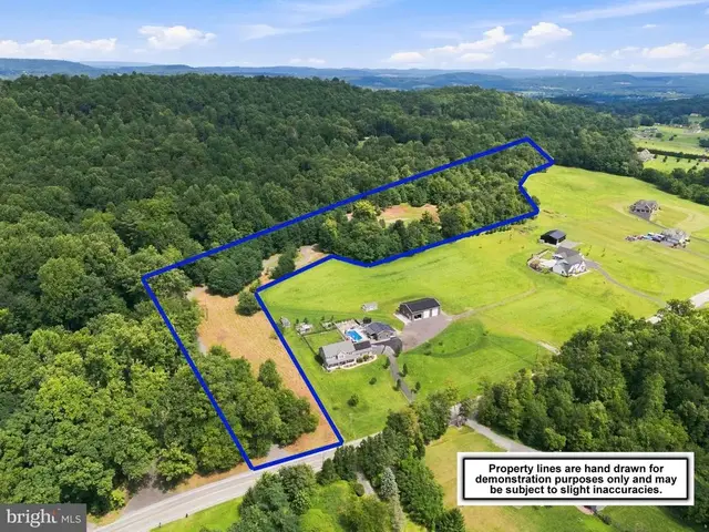 970 Pinetown Rd, Lewisberry