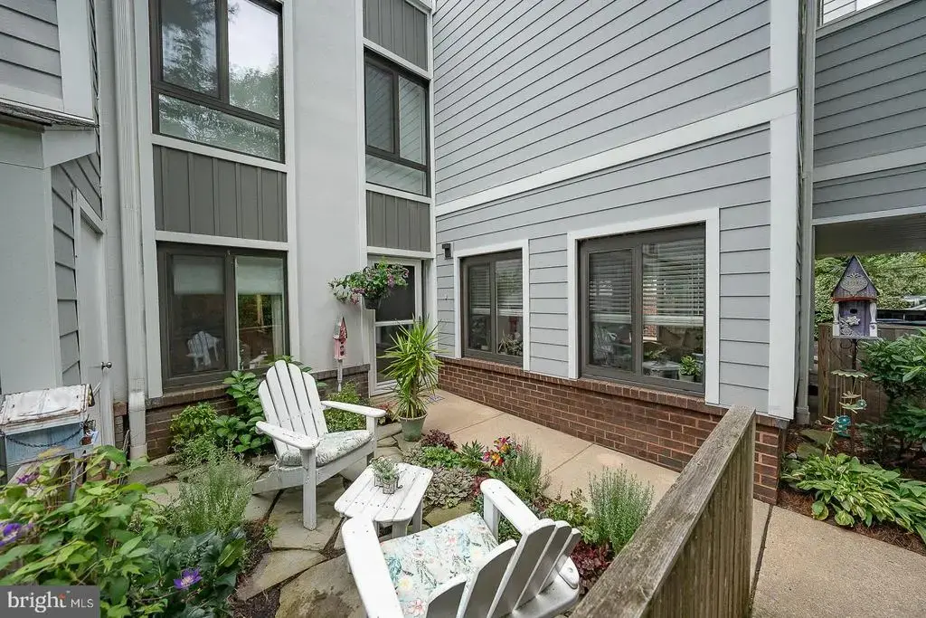 1710 Oakwood Ter #4g, PENN VALLEY