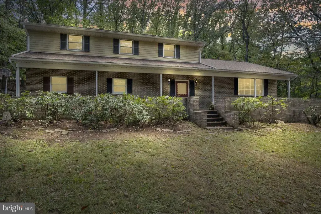 1327 Kuhn Rd, BOILING SPRINGS