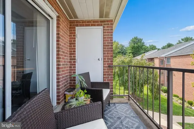 100 Chapel Ct #318, Walkersville