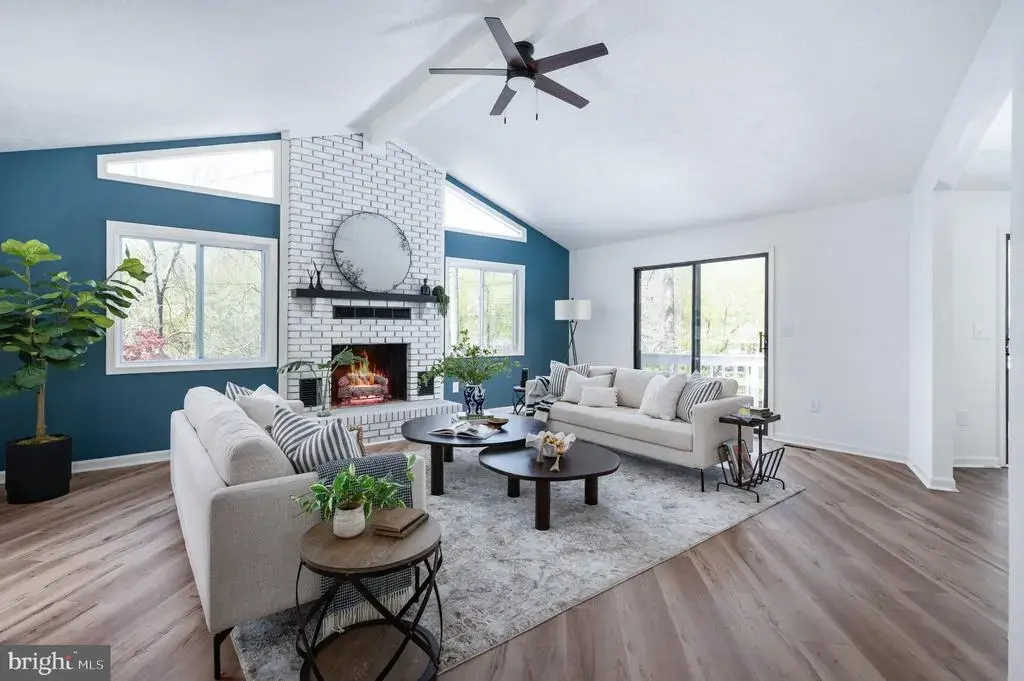 119 Larkspur Ln, LOCUST GROVE