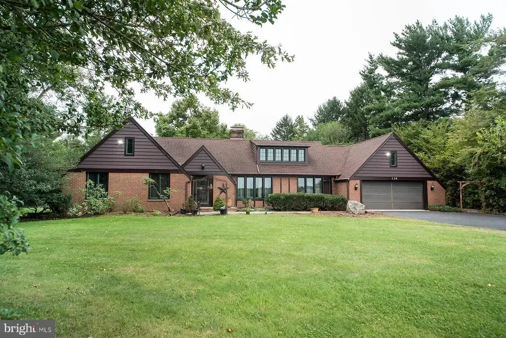 136 Ellisdale Rd, ALLENTOWN