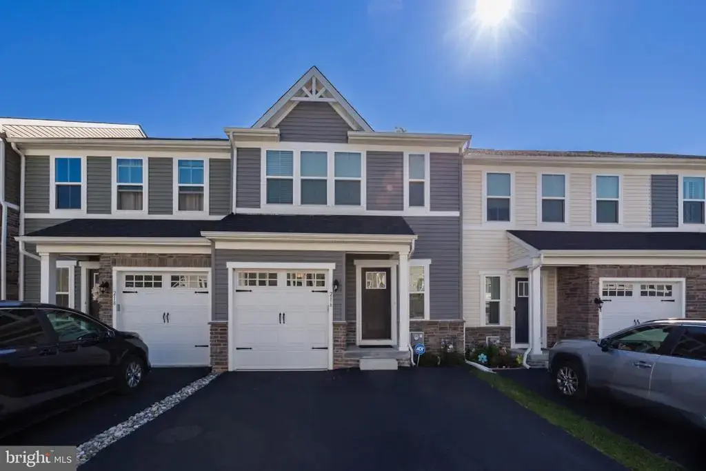 216 Hibiscus Way, DOWNINGTOWN