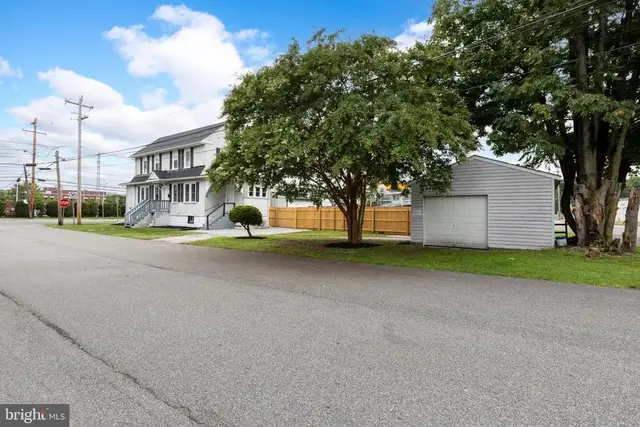 92 S Governor Printz Blvd, Essington