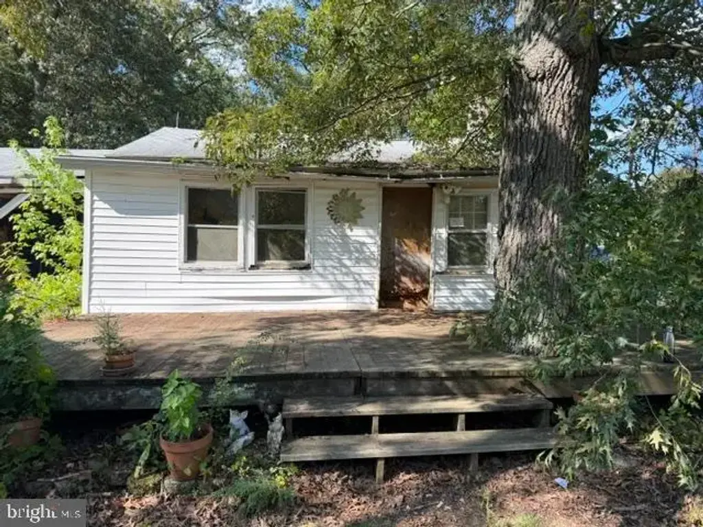 39580 Sunnyside Rd, CLEMENTS
