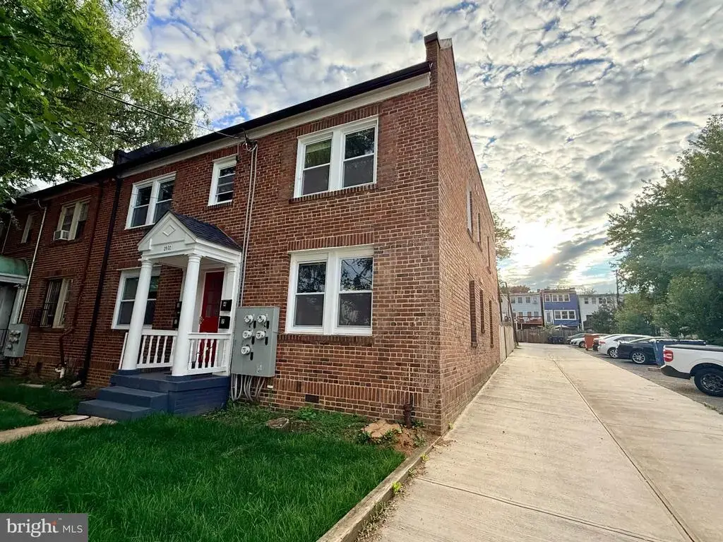 2920 8th St Ne #2, WASHINGTON