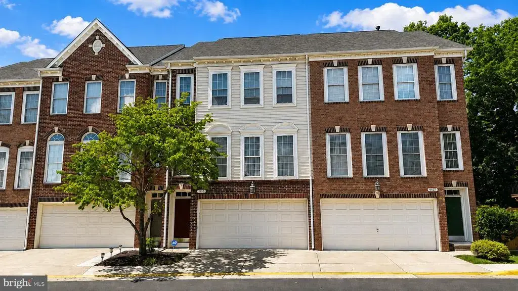 9052 Tanyard Ln, LORTON