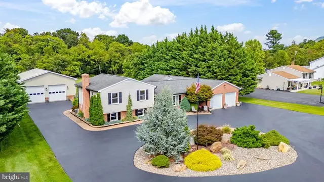 12826 Greensburg Rd, Smithsburg