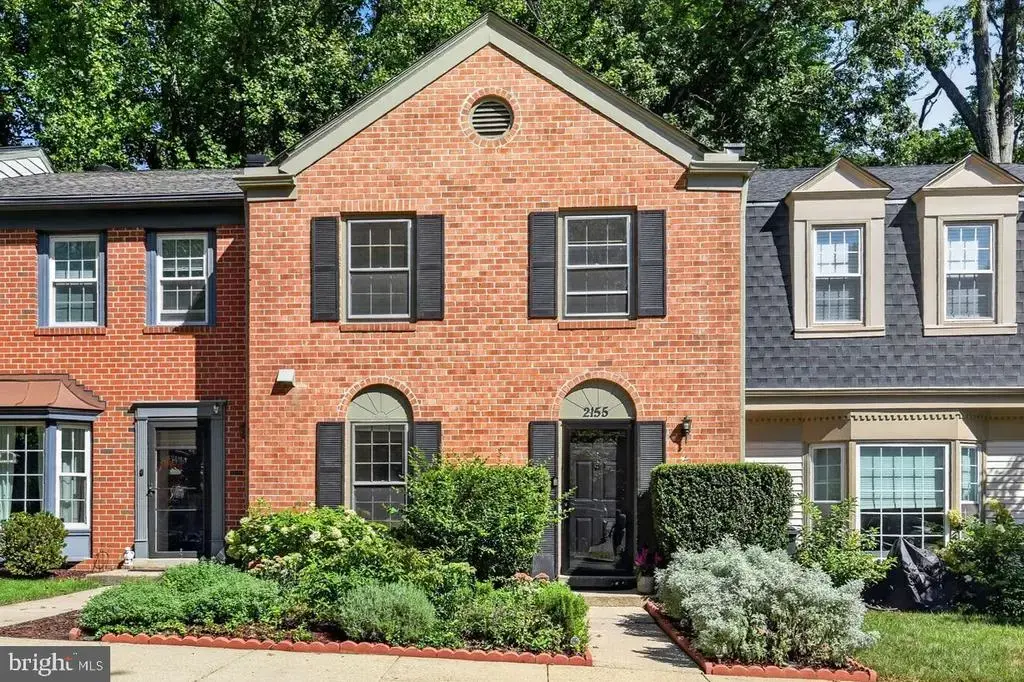 2155 Pond View Ct, RESTON