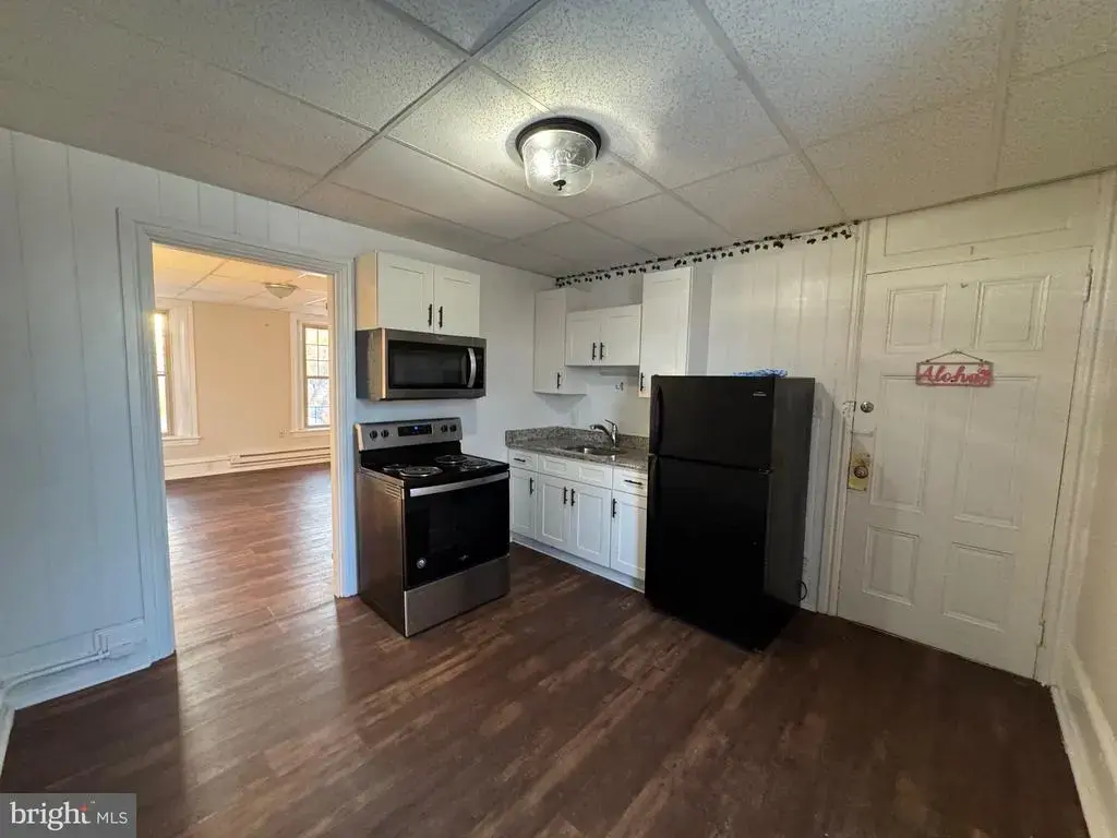 171 S Charlotte St #4, MANHEIM