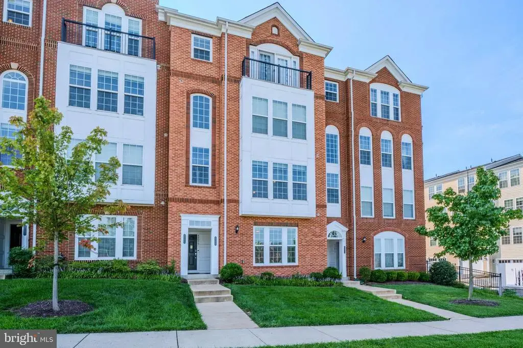 42677 Wardlaw Ter, ASHBURN