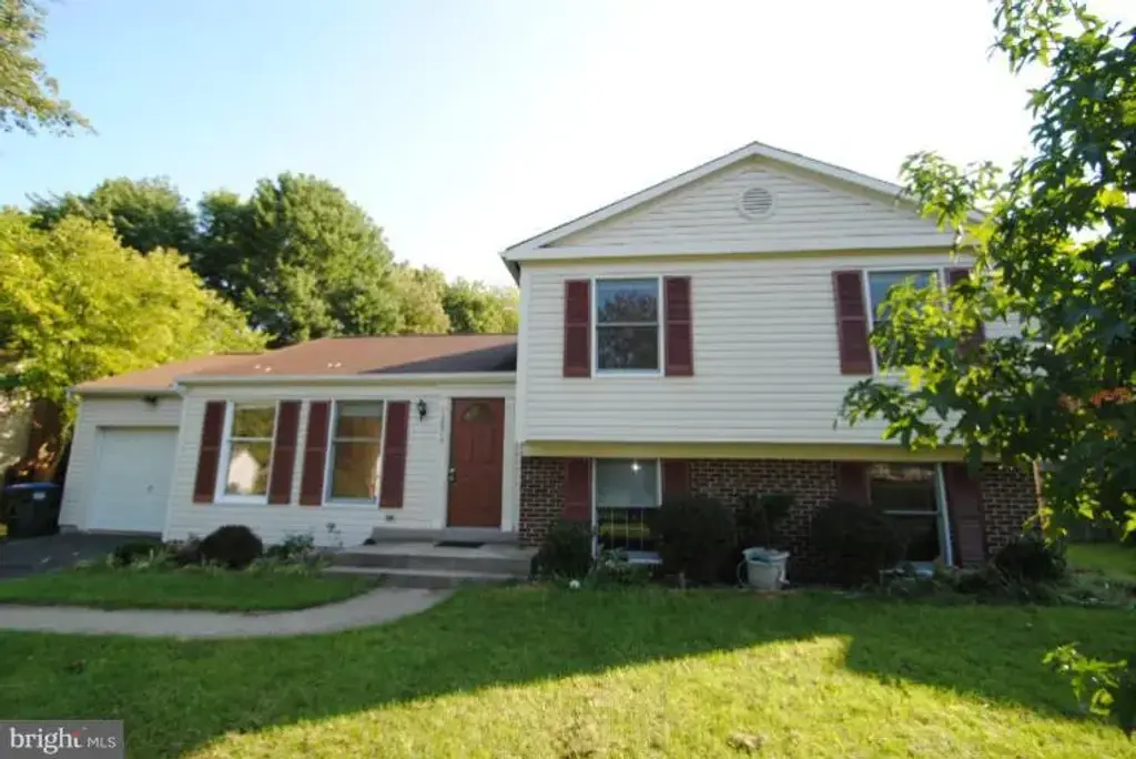 12604 Etruscan Dr, HERNDON
