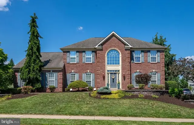 8 Hidden Brook Way, Sinking Spring