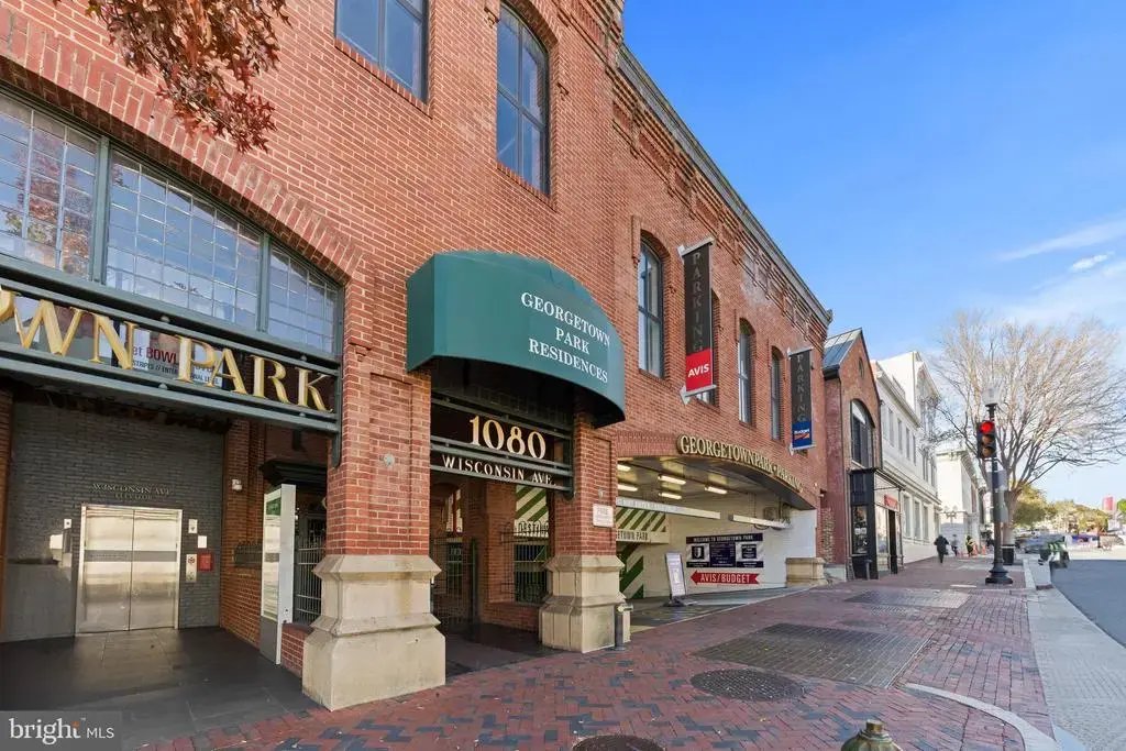 1080 Wisconsin Ave Nw #1002, WASHINGTON