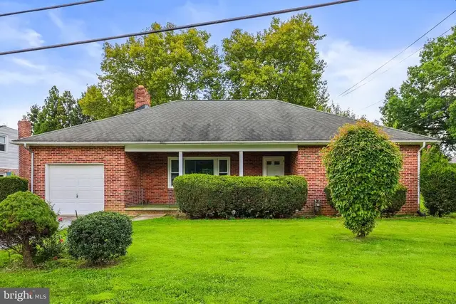 1140 Southern Rd, York