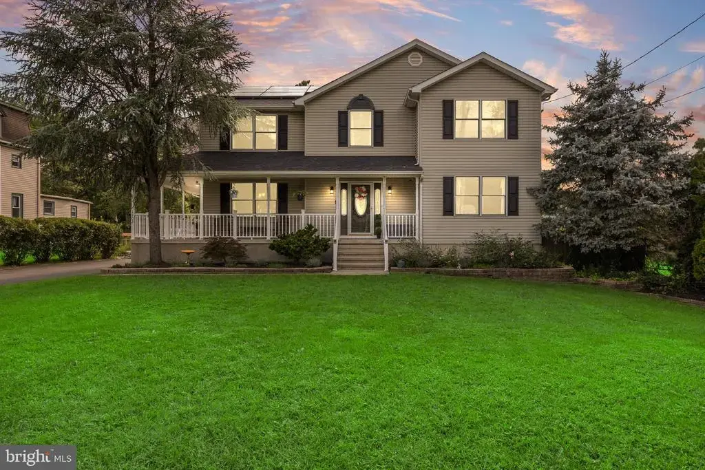 1102 S Fairview St, DELRAN