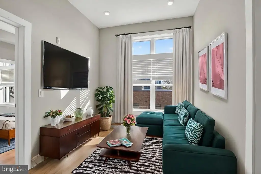 2034 N Front St #4, PHILADELPHIA