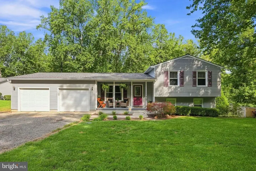 520 Cropp Rd, FREDERICKSBURG