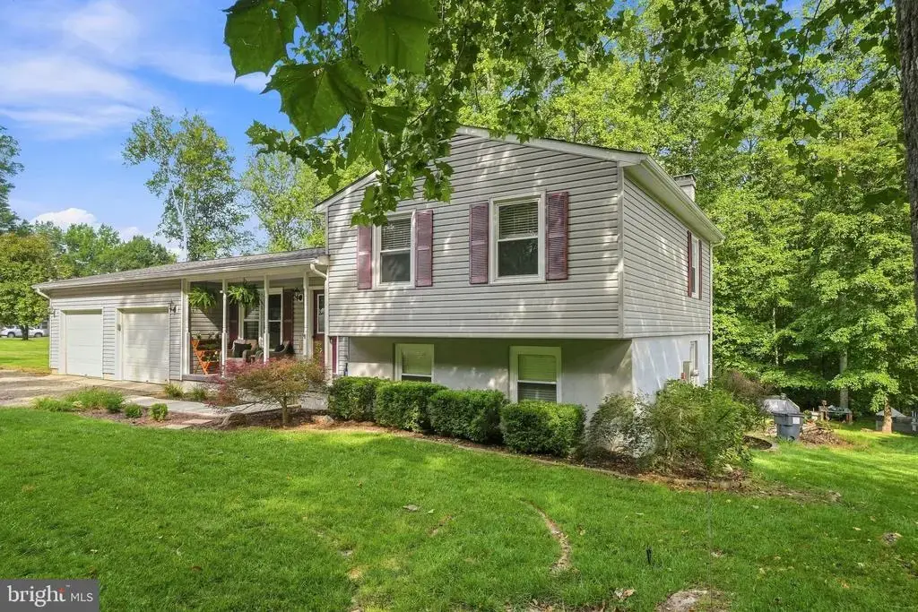 520 Cropp Rd, FREDERICKSBURG