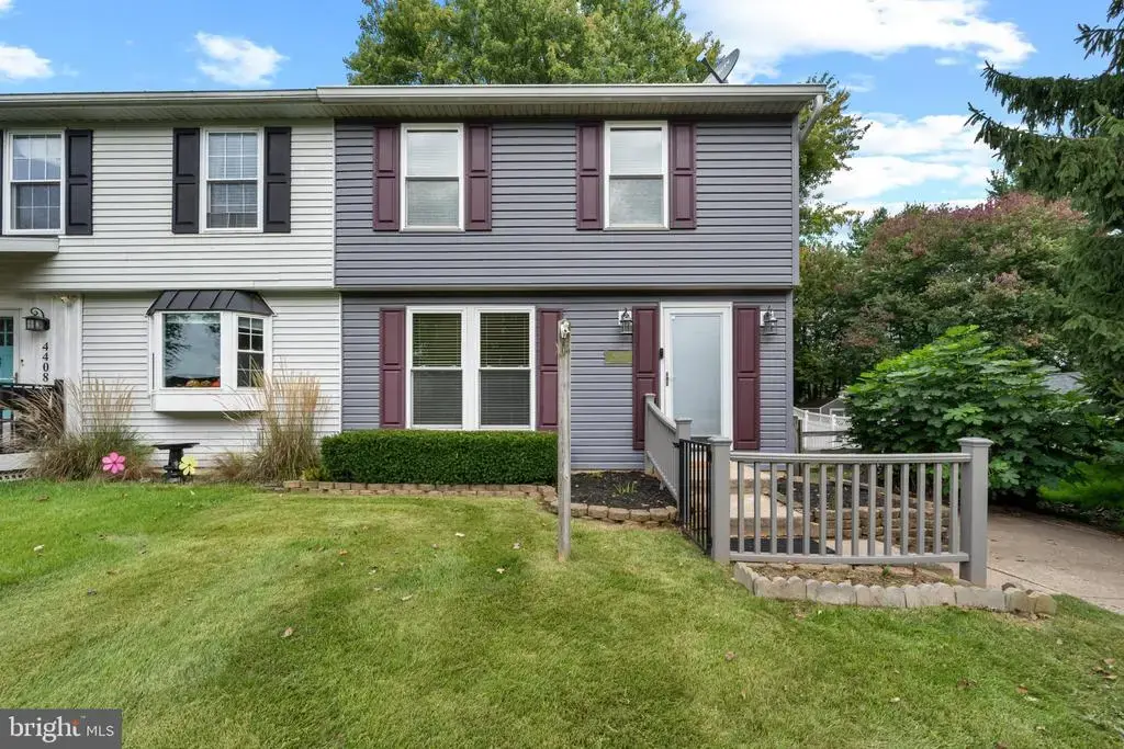 4410 Sycamore Dr, HAMPSTEAD