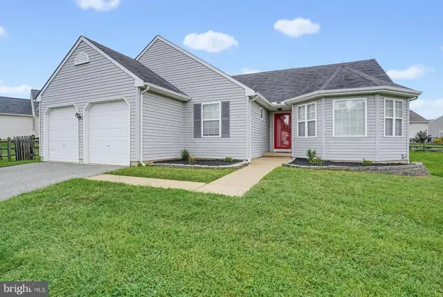 122 W Flagstone Dr, Newark