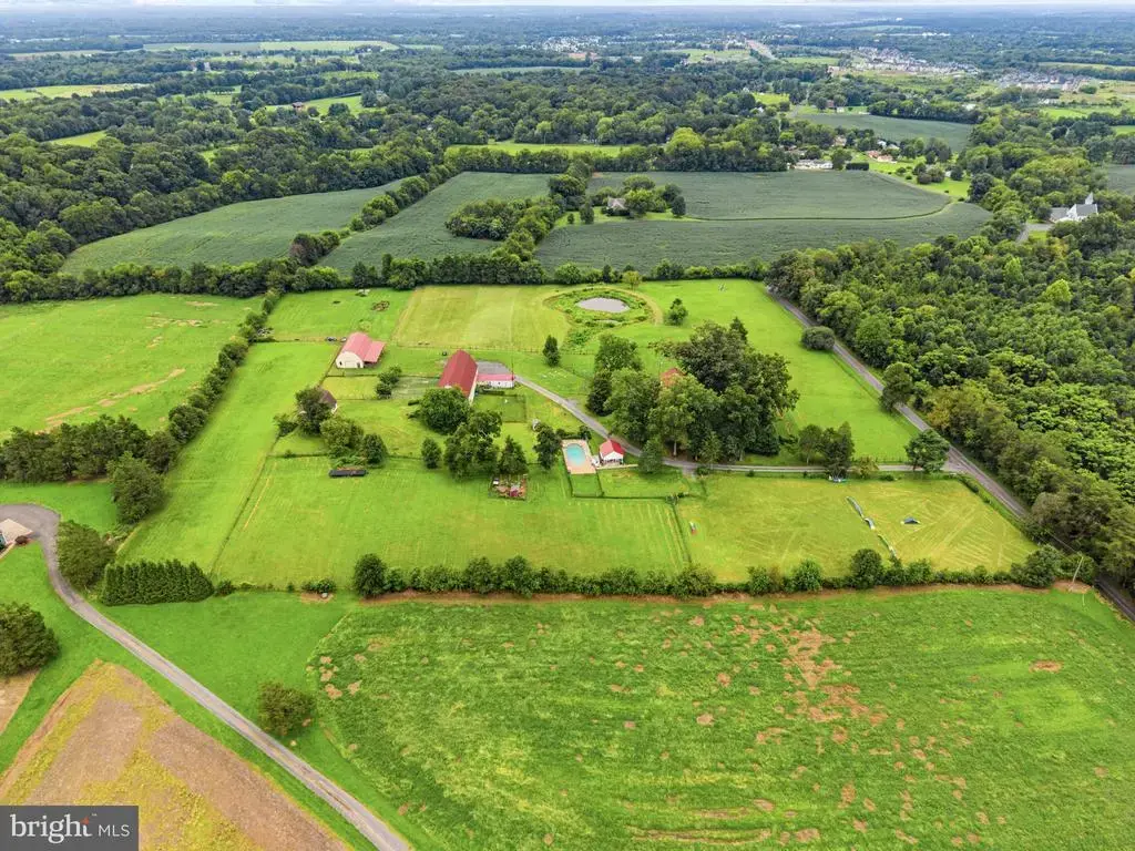 10401 Green Rd, BEALETON